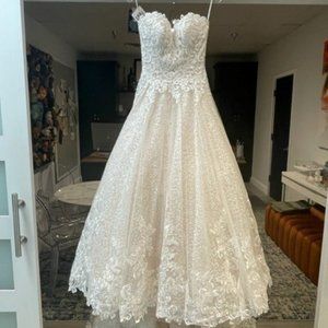 BRAND NEW Maggie Sottero Wedding Dress